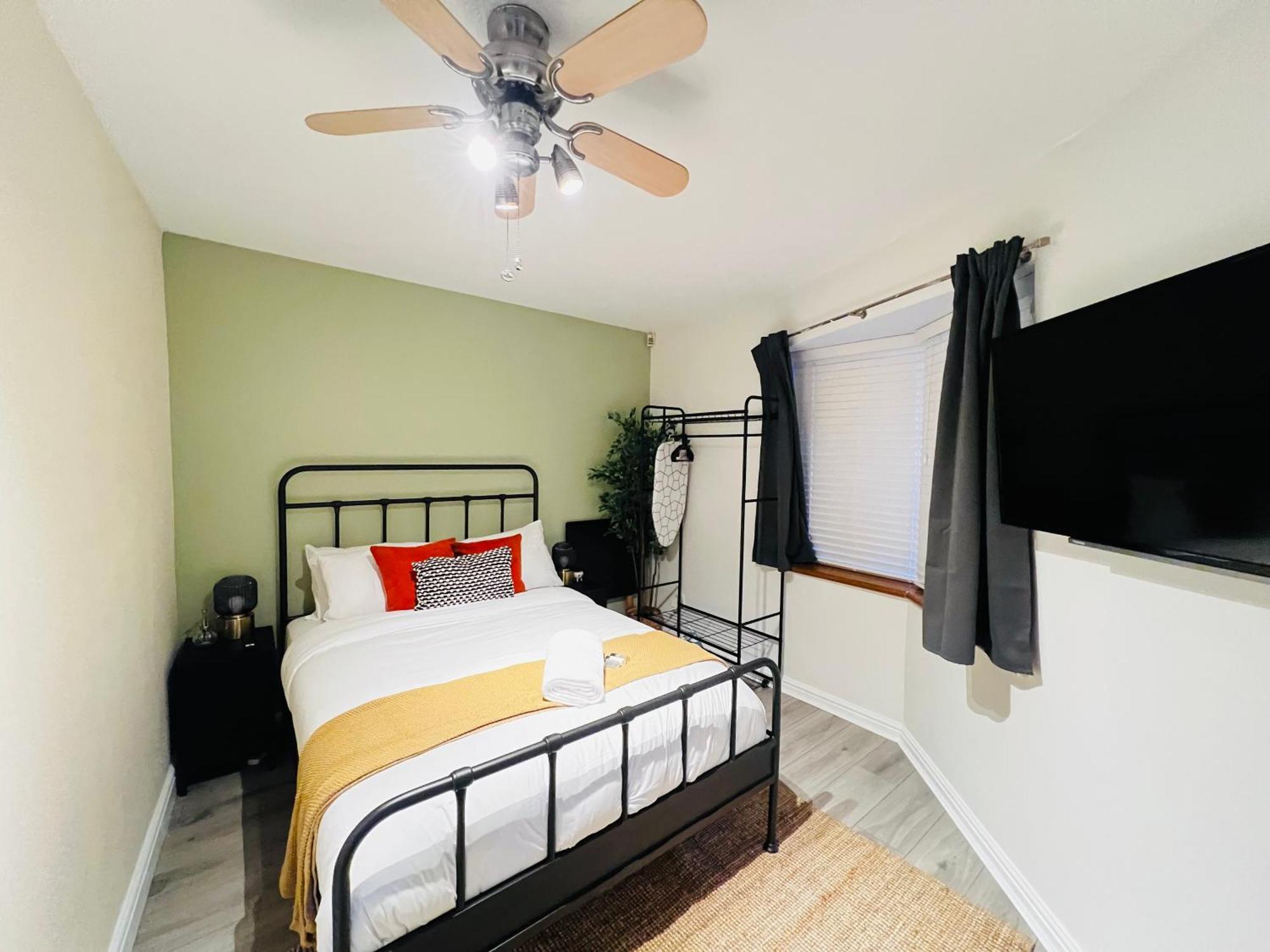 Irene By Koya Homes - 2-bedroom Bungalow, Centre & Free Parking Holiday home Cardiff